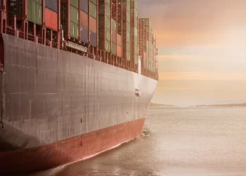 Espírito Santo vs Santa Catarina: Qual Estado vence a disputa dos melhores benefícios fiscais?