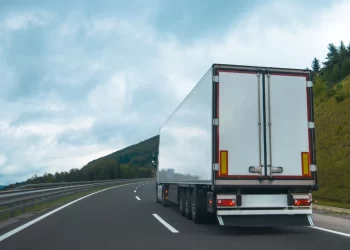 Qual o melhor regime tributário para transportadora de cargas?