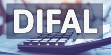 Exclusão do DIFAL da base de PIS/COFINS: dinheiro de volta no caixa, sem processo